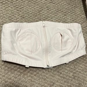 Hands free pumping bra